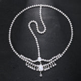 Collier choker à breloques