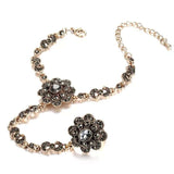 bijou de main fleur noir en strass