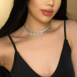 choker strass joyaux rose.